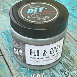 Old & Grey (DIY Barnwood Liquid Patina)